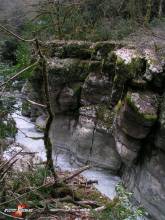 Водопад, Белые скалы