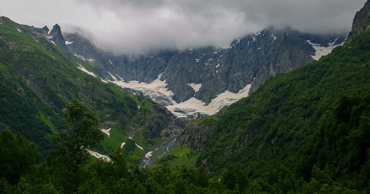 Бзерпинский карниз лагерь